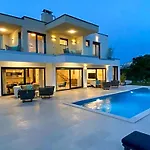 Frani By Interhome ヴィラ *