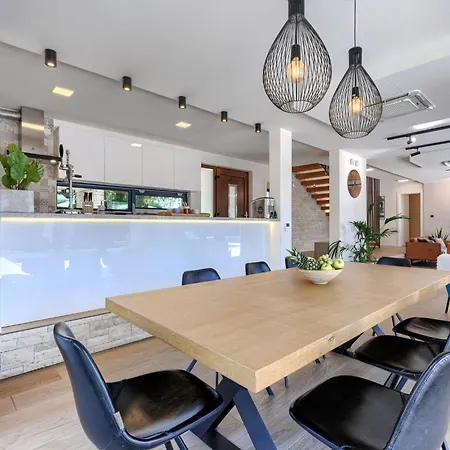 Villa Frani By Interhome