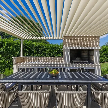 Villa Frani By Interhome Poreč